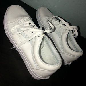 Vans size 9.5 BRAND NEW
